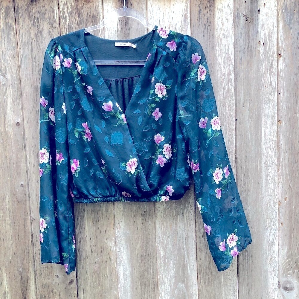 Francesca's Mi Ami Floral Long Sleeve Teal Green Wrap Top Small - Picture 2 of 9